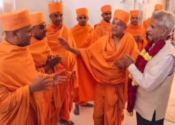 [ Abp Live ] EAM S Jaishankar Visits BAPS Hindu Temple, Participates In Yoga Day Event During UAE Visit