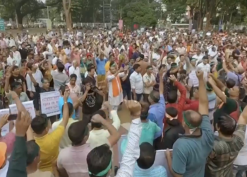 [ AP News ] Hindus in Muslim-majority Bangladesh rally to demand protection from attacks