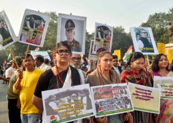 [ Outlook ] Bangladesh: 1 Arrested After Miscreants Attacked 3 Hindu Temples, Vandalised 8 Idols, Says Report