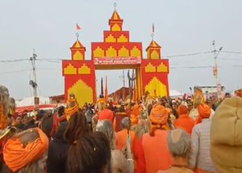[ The New Indian Express ] Free temples from government control, return holy sites to Hindus: Seers demand during VHP meet at Mahakumbh