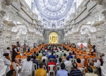 Grand Hindu Temples Rise Across America as Indian Immigration Comes Under Scrutiny of Xenophobes